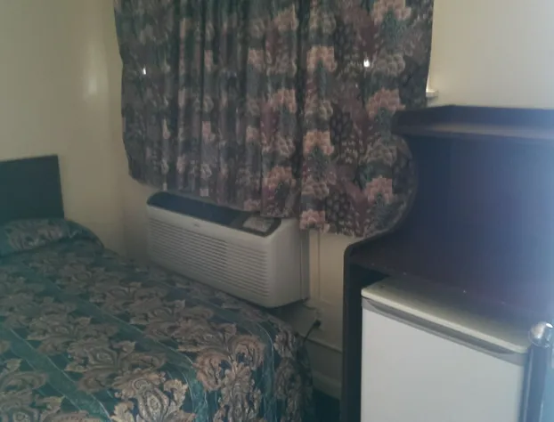 Deluxe Inn hotel detail image 3