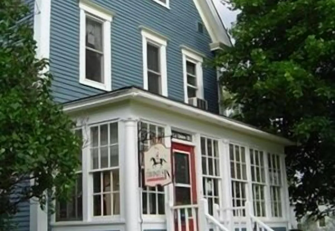 The Colonel's In B&B hotel hero