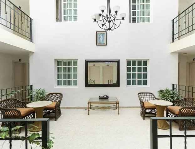 OYO Hotel Gandhi hotel detail image 4