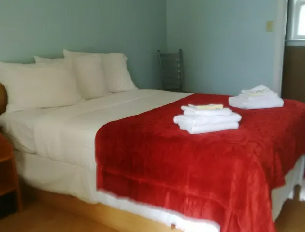 Riverside Park Motel and Campground hotel detail image 1