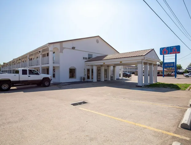 Studio 6 Bryan, TX - University Area hotel detail image 2