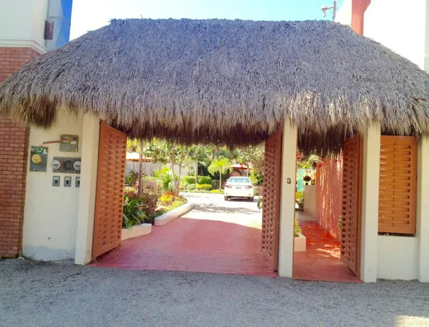 Hotel y Suites Los Encantos hotel detail image 3