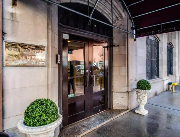 The Leo House hotel detail image 4