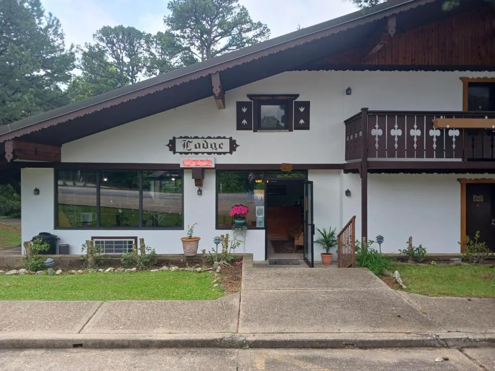 Bavarian Inn Lodge & Restaurant hotel hero