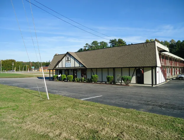 American Inn Motel hotel detail image 1