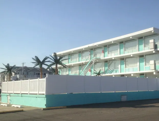 Island Breeze Motel hotel detail image 1