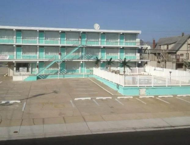 Island Breeze Motel hotel detail image 2