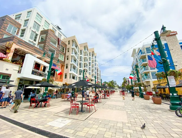 International Travelers House Hostel \- Downtown San Diego Little Italy. hotel detail image 2