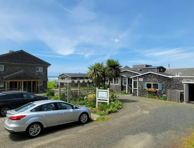 Sea Sprite at Haystack Rock hotel detail image 2