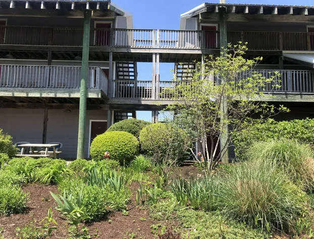 Knapps Narrows Marina & Inn hotel detail image 1