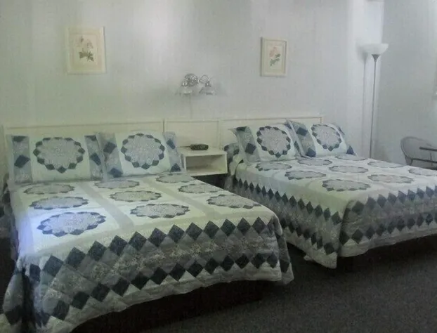 Country Squire Motel hotel detail image 2