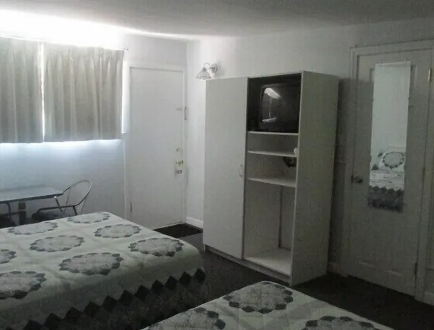 Country Squire Motel hotel detail image 3