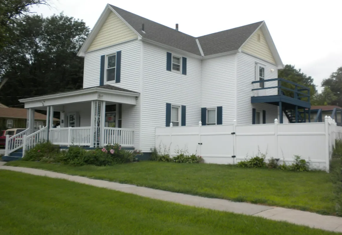 Hillside Cottages hotel hero