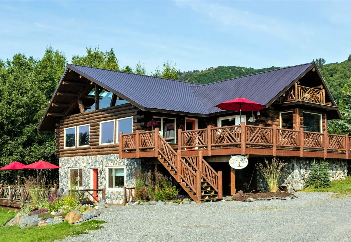 Juneberry Lodge hotel hero