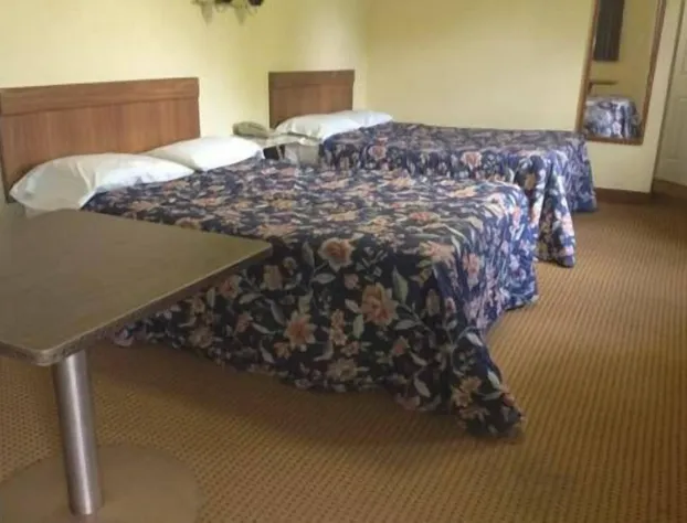 Budget Inn - Strasburg hotel detail image 3