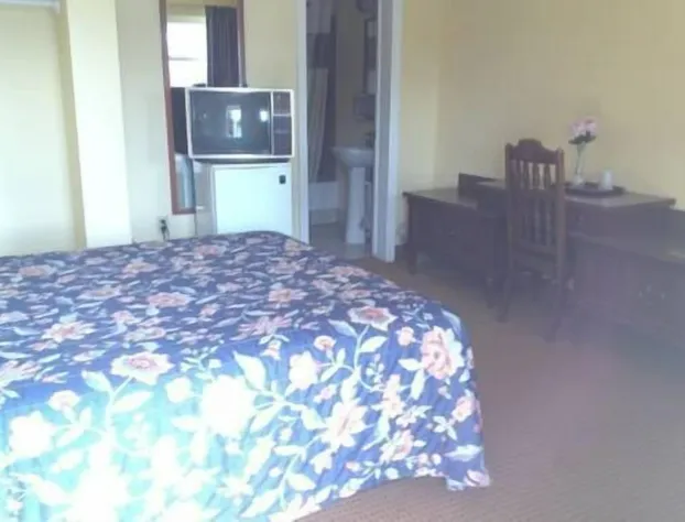 Budget Inn - Strasburg hotel detail image 4