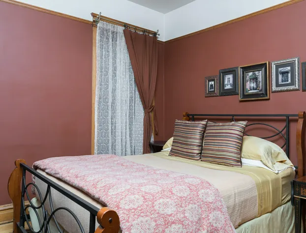 Chicago Guest House Wrigleyville hotel detail image 3