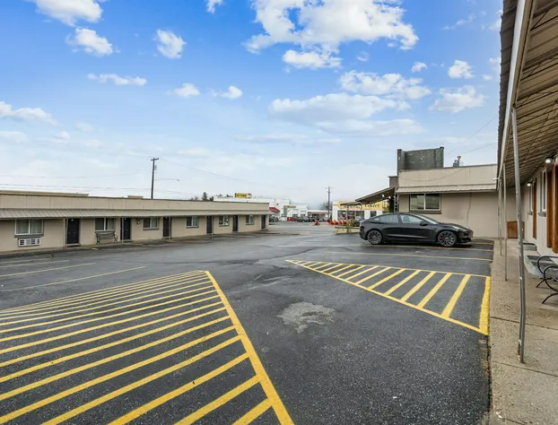 Selkirk Motel hotel detail image 2