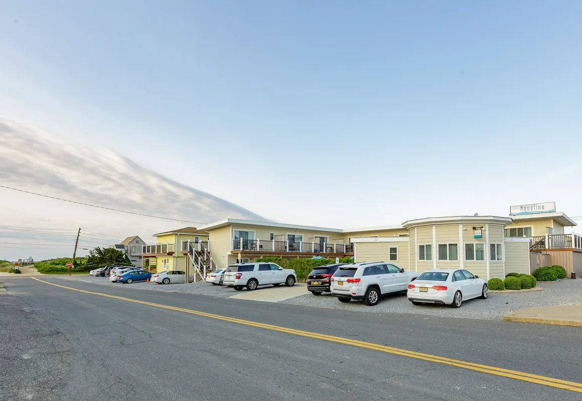 Aqualina Inn Montauk hotel hero