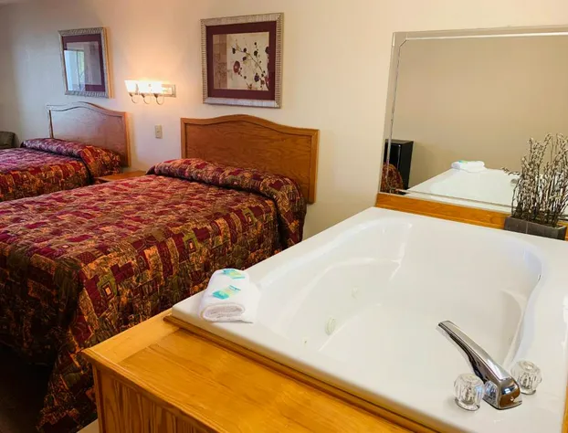 Landmark Inn hotel detail image 3