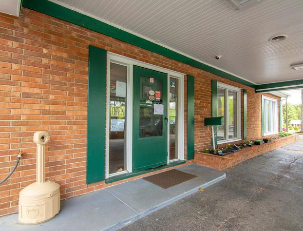Eden Inn Motel hotel detail image 4