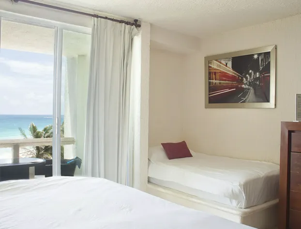 Rodero by Solymar Beachfront Condos in Hotel Zone hotel detail image 3