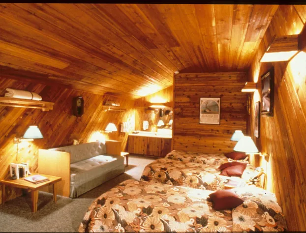 Inconnu Lodge hotel detail image 3