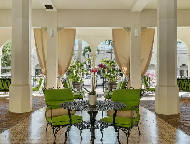 Tropicals of Palm Beach Condominium hotel detail image 2