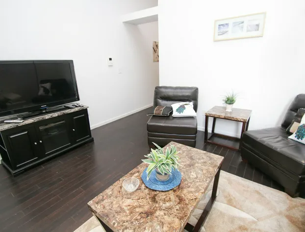 Renaissance Properties - 728 Market Street hotel detail image 3