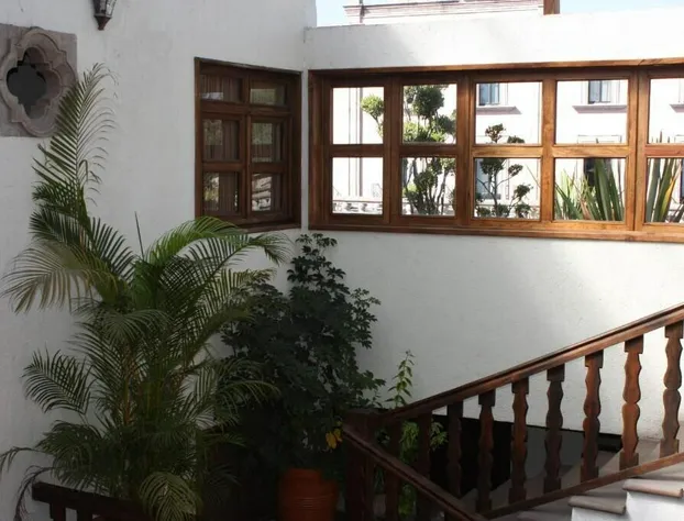 Refugio Victoria hotel detail image 1