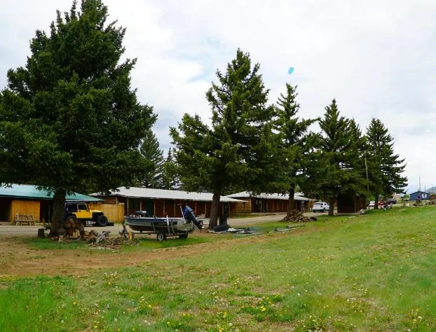 Eagle Nest Fly Shack and Lodge hotel detail image 1