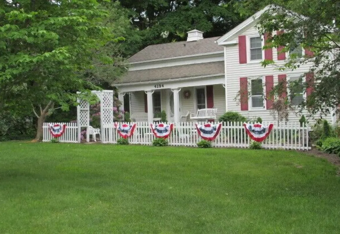 The Lost Pearl hotel hero