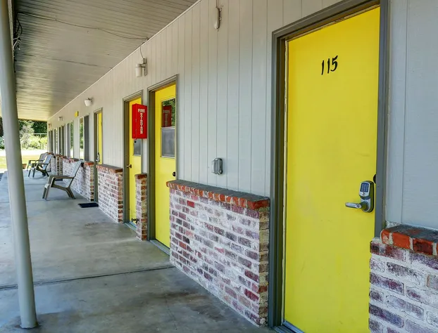 Idle A While hotel detail image 1