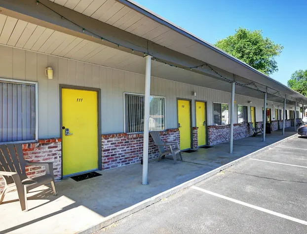 Idle A While hotel detail image 2