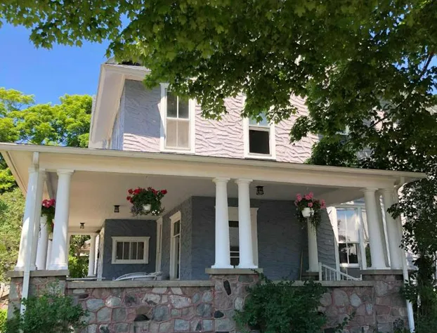 Charlevoix House hotel detail image 3