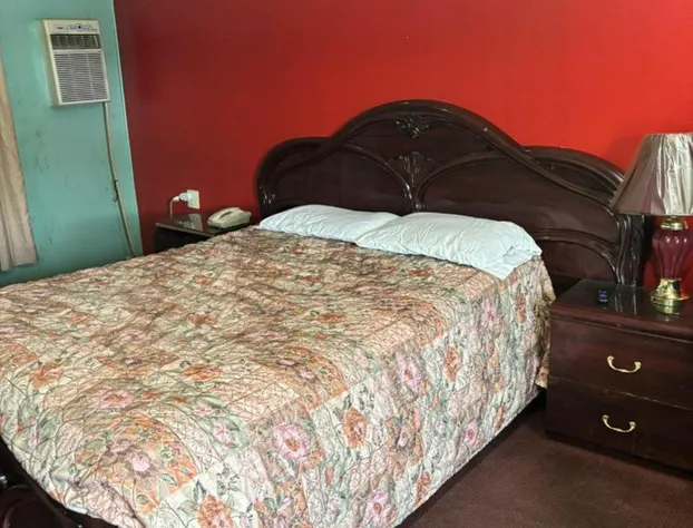 By The Way Motel Lake Bluff hotel detail image 3