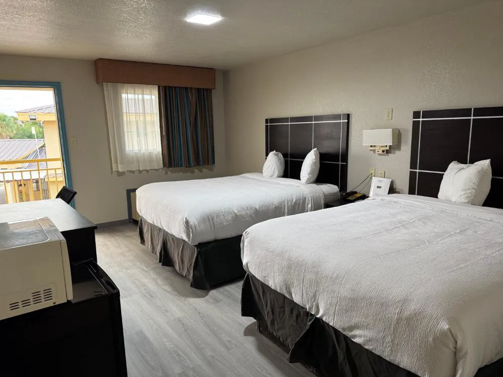 Executive Inn Crystal City hotel hero