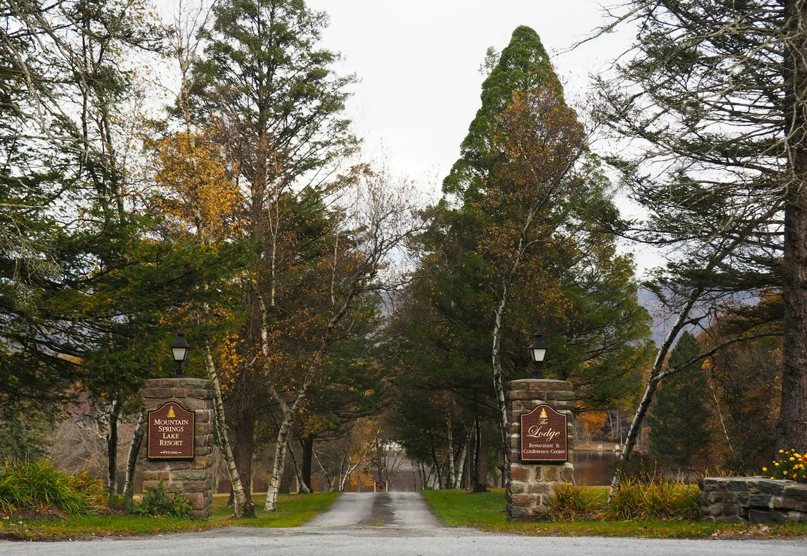 Mountain Springs Lake Resort hotel hero