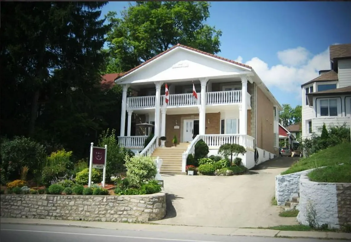 Niagara Classic B&B hotel hero