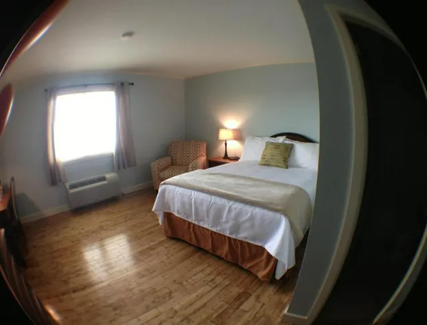 Anchor Inn Hotel and Suites hotel detail image 1