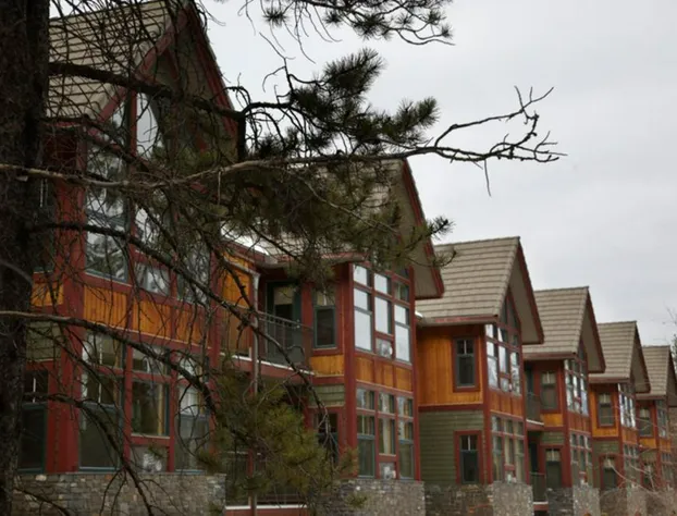 Platinum Suites Resort - Vacation Rentals hotel detail image 1