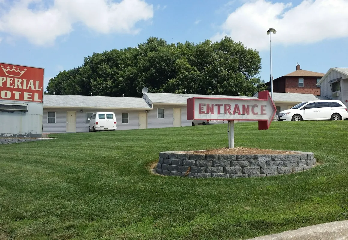 Imperial Motel hotel hero