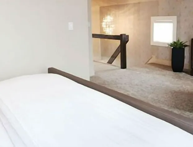 Suite 76 hotel detail image 1