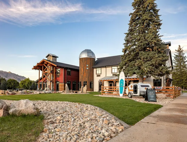 Compass Rose Lodge hotel detail image 3