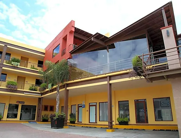 Hotel Plaza Bernal hotel detail image 1