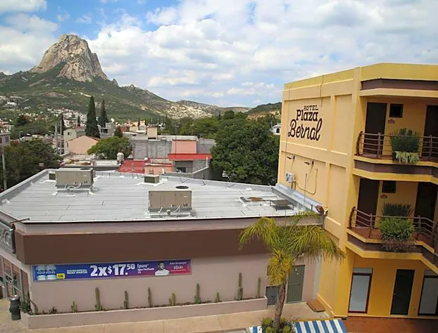 Hotel Plaza Bernal hotel detail image 3