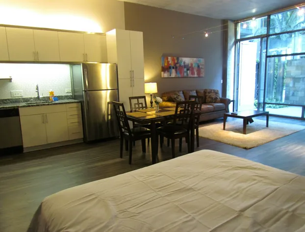 Luxury Loft Next to Staples Center hotel detail image 4