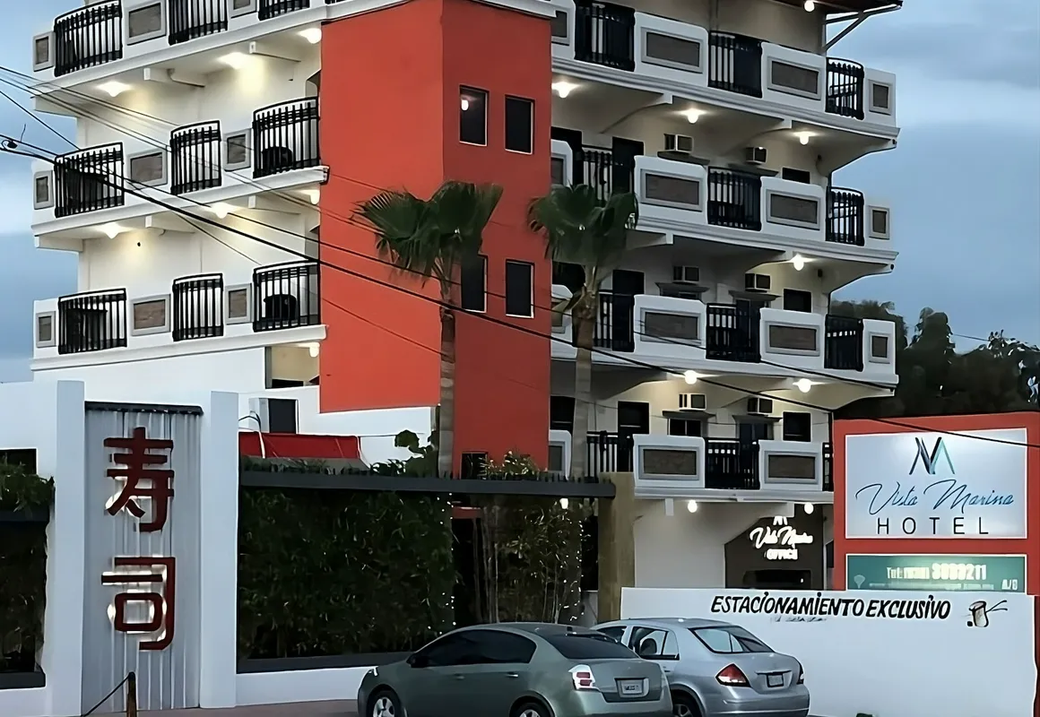 Hotel Vista Marina hotel hero