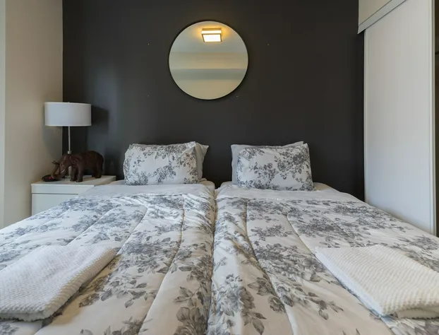 Applewood Suites - Executive 3 BDRM hotel detail image 3