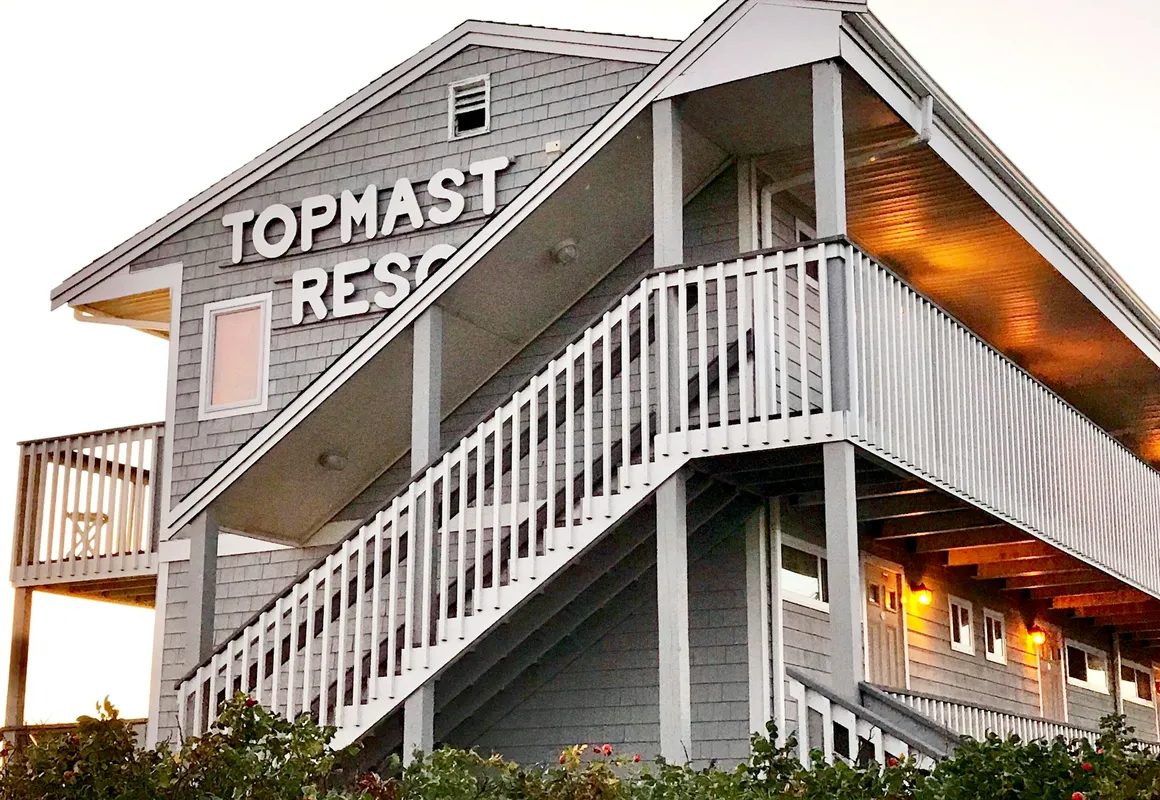 Top Mast Resort hotel hero